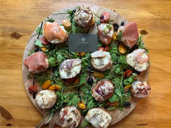 12 mini bruschettas